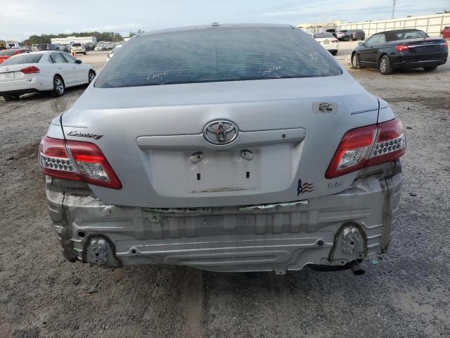 4T1BF3EK0BU666642 - 2011 TOYOTA CAMRY BASE SILVER photo 6