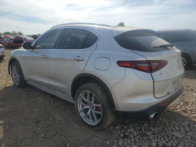 ZASFAKBN0J7B94007 - 2018 ALFA ROMEO STELVIO TI SILVER photo 2