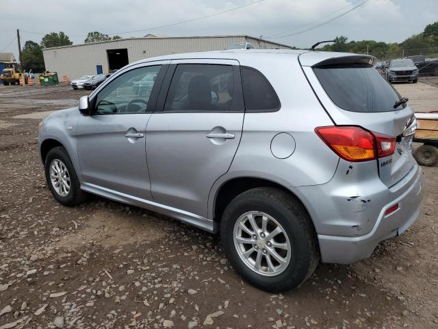 JA4AP3AU9BZ001711 - 2011 MITSUBISHI OUTLANDER ES SILVER photo 2