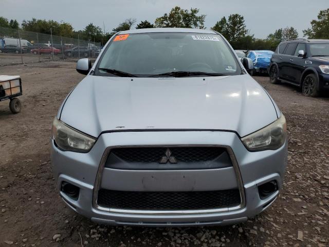 JA4AP3AU9BZ001711 - 2011 MITSUBISHI OUTLANDER ES SILVER photo 5