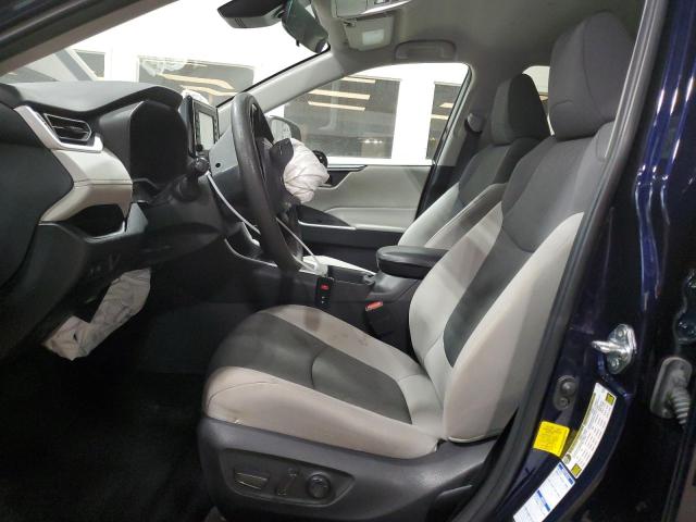 4T3RWRFV8NU066621 - 2022 TOYOTA RAV4 XLE BLUE photo 7