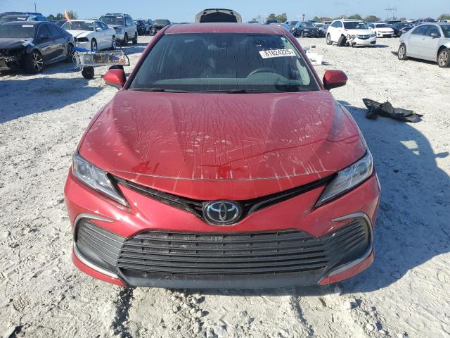 4T1C11AK2PU185392 - 2023 TOYOTA CAMRY LE RED photo 5