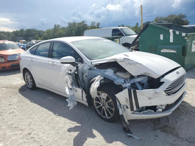 3FA6P0H72HR370827 - 2017 FORD FUSION SE თეთრი ფოტო 4