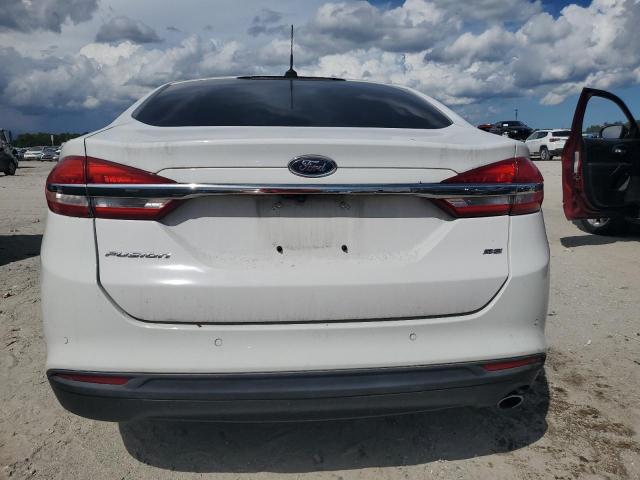 3FA6P0H72HR370827 - 2017 FORD FUSION SE თეთრი ფოტო 6