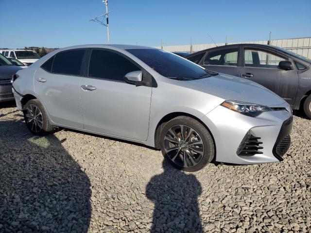 2T1BURHE8JC070385 - 2018 TOYOTA COROLLA L SILVER photo 4