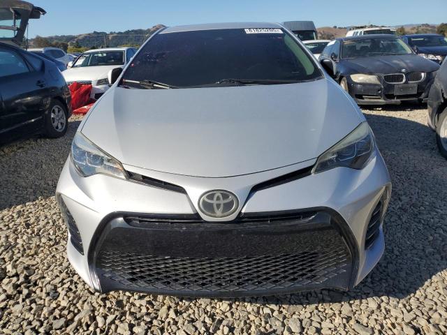 2T1BURHE8JC070385 - 2018 TOYOTA COROLLA L SILVER photo 5