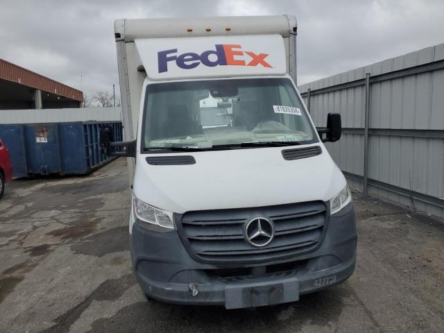 WDAPF4CD9KN031789 - 2019 MERCEDES-BENZ SPRINTER 3500/4500 WHITE photo 5