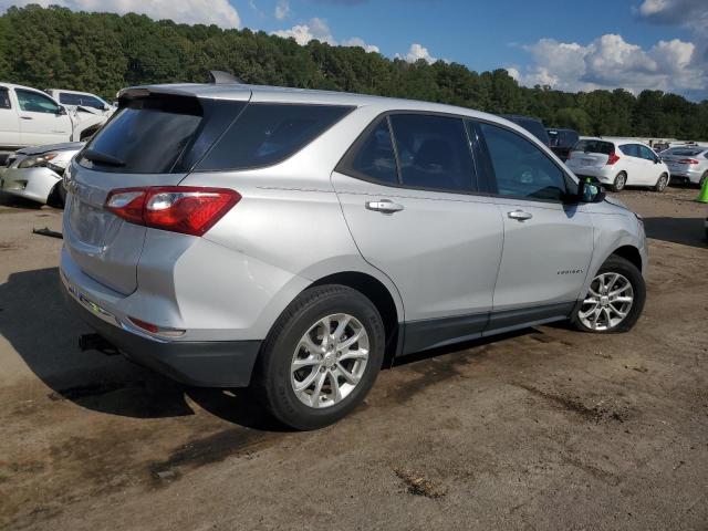 2GNAXHEV5J6119956 - 2018 CHEVROLET EQUINOX LS SILVER photo 3