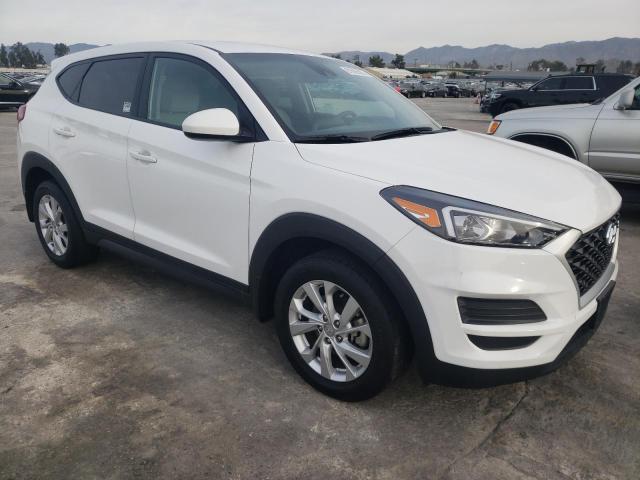 KM8J23A40LU209488 - 2020 HYUNDAI TUCSON SE WHITE photo 4