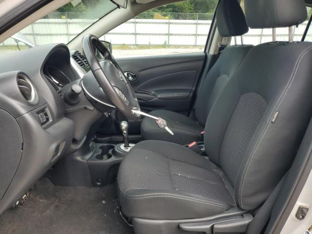 3N1CN7AP9HL877672 - 2017 NISSAN VERSA S 银色 照片 7