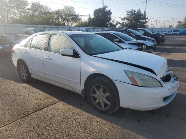 1HGCM66594A048735 - 2004 HONDA ACCORD EX WHITE photo 4