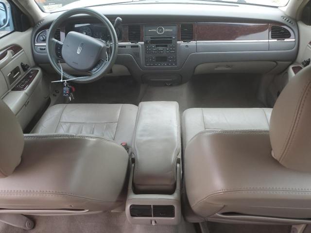 1LNHM81V77Y608573 - 2007 LINCOLN TOWN CAR SIGNATURE Bleu photo 8