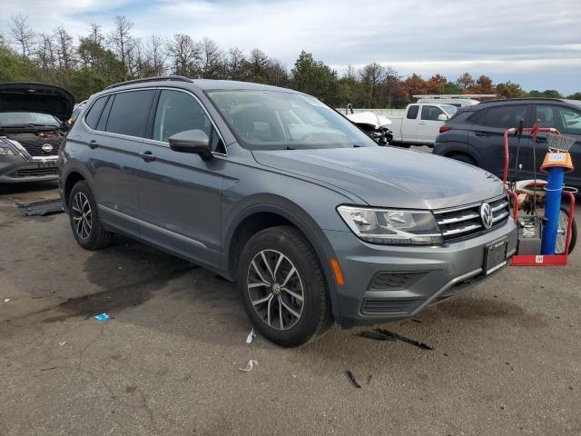 3VV2B7AX8MM158131 - 2021 VOLKSWAGEN TIGUAN SE رمادي صورة 4