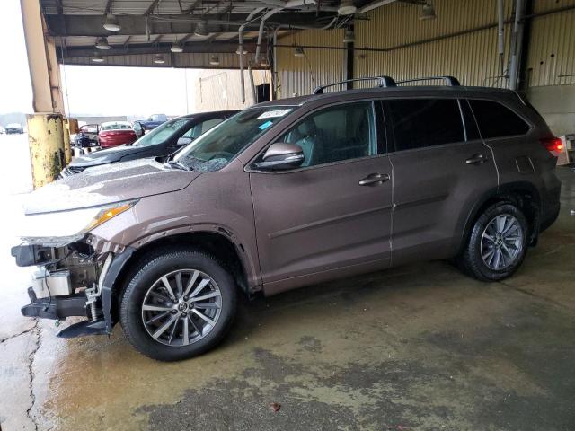 2017 TOYOTA HIGHLANDER SE, 