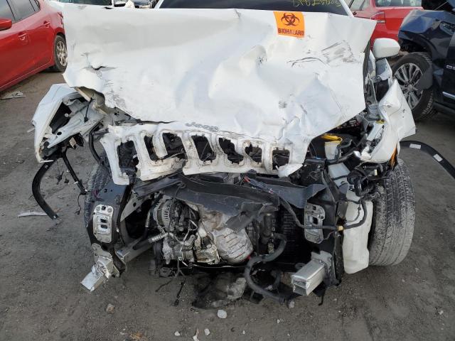 1C4PJLLBXKD360317 - 2019 JEEP CHEROKEE LATITUDE PLUS WHITE photo 12