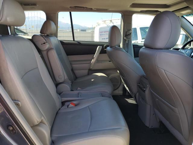 5TDBK3EH7DS232715 - 2013 TOYOTA HIGHLANDER BASE Графитовый фото 11