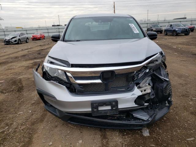 5FNYF6H10KB051598 - 2019 HONDA PILOT LX SILVER photo 5