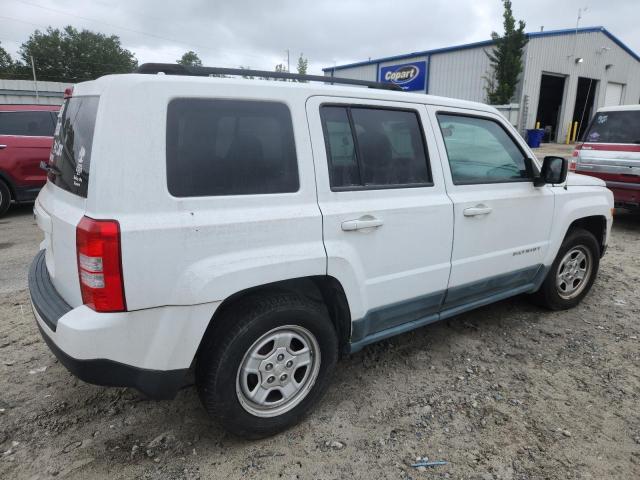1C4NJPBA0CD520729 - 2012 JEEP PATRIOT SPORT WHITE photo 3
