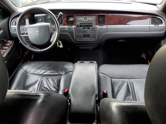 2LNBL8EV4BX756496 - 2011 LINCOLN TOWN CAR EXECUTIVE L BLACK photo 8