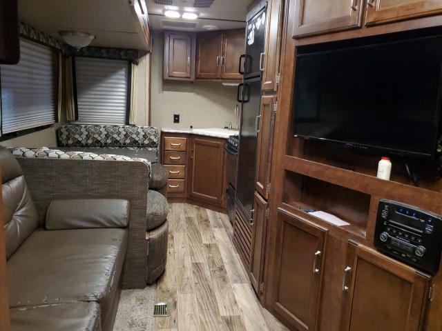 4YDT31426HB453509 - 2017 KEYSTONE OUTBACK WHITE photo 5