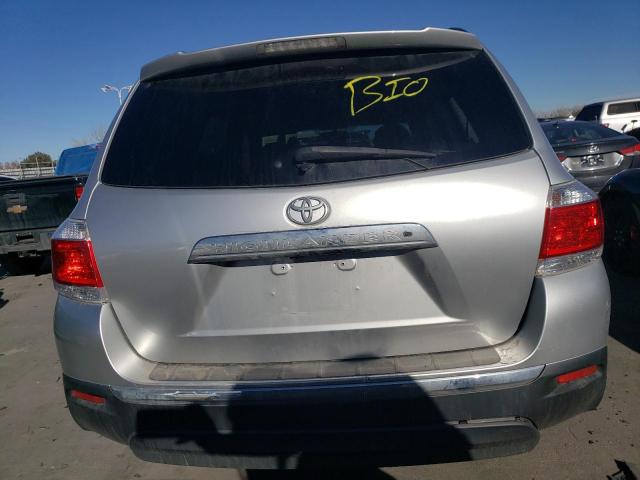 5TDDK3EH0DS216316 - 2013 TOYOTA HIGHLANDER LIMITED SILVER photo 6