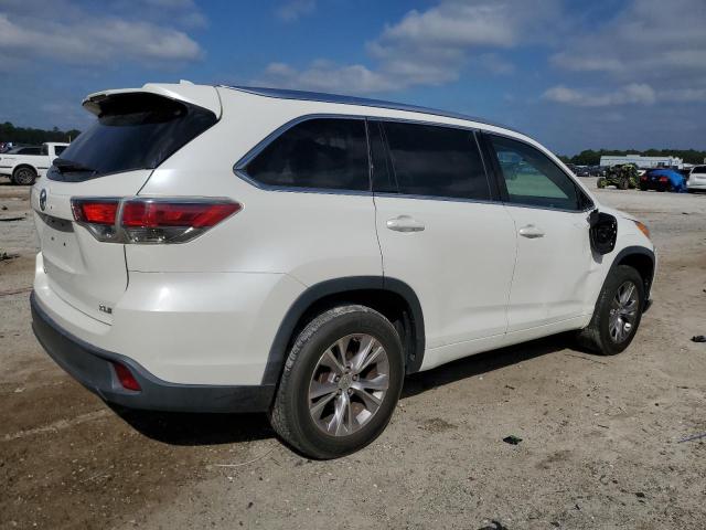 5TDKKRFHXFS048745 - 2015 TOYOTA HIGHLANDER XLE Білий фото 3