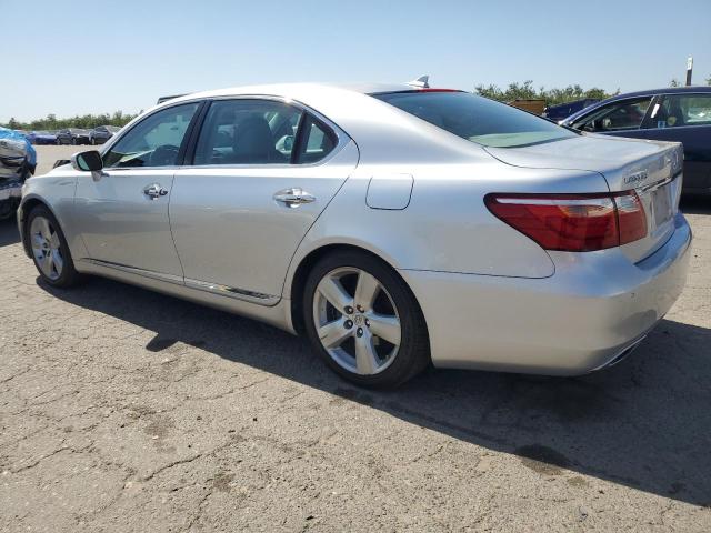 JTHGL1EFXA5037519 - 2010 LEXUS LS 460L Сріблястий фото 2