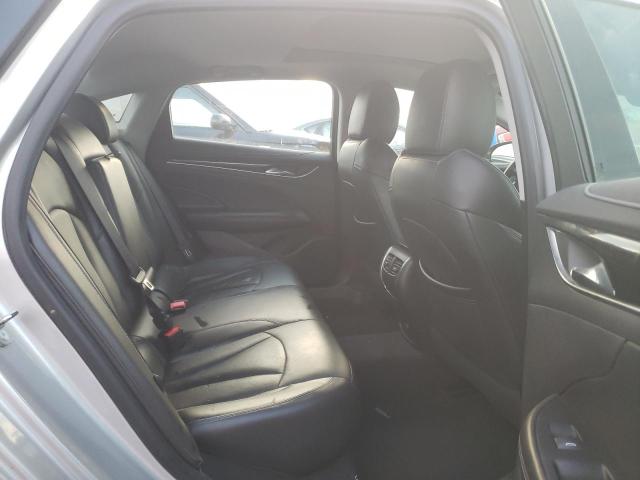 1G4ZP5SSXHU120130 - 2017 BUICK LACROSSE ESSENCE ვერცხლისფერი ფოტო 10