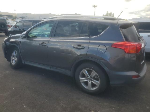 2T3WFREV6FW163841 - 2015 TOYOTA RAV4 XLE GRAY photo 2