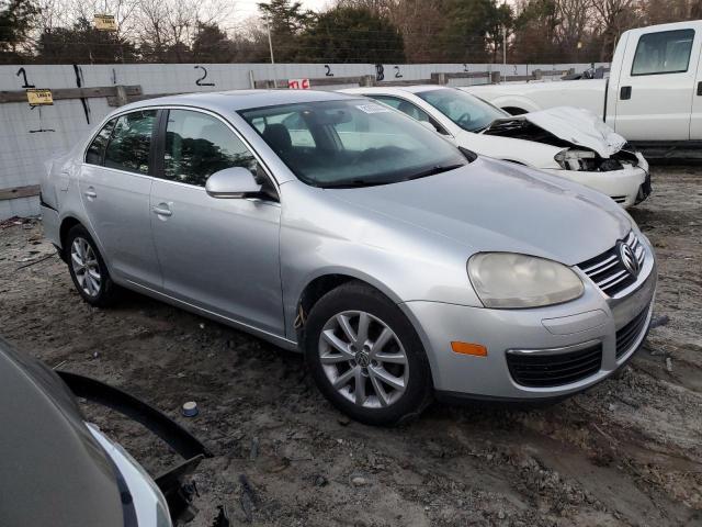 3VWRZ7AJ4AM009406 - 2010 VOLKSWAGEN JETTA SE SILVER photo 4