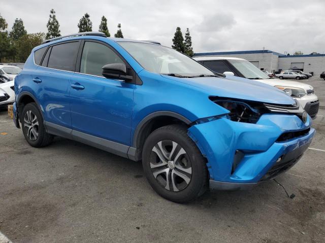 JTMZFREV0HJ103651 - 2017 TOYOTA RAV4 LE أزرق صورة 4