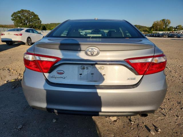 4T1BF1FKXGU589031 - 2016 TOYOTA CAMRY LE SILVER photo 6