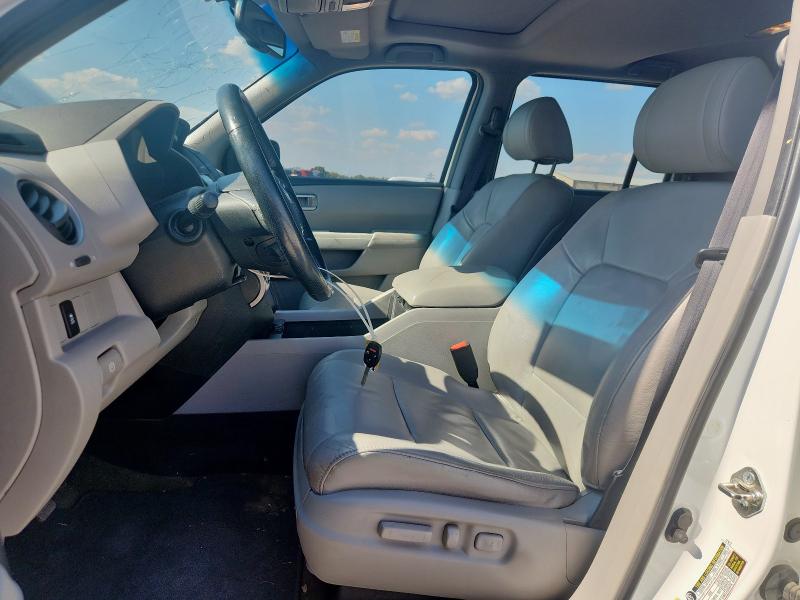 5FNYF3H56FB003692 - 2015 HONDA PILOT EXL WHITE photo 7