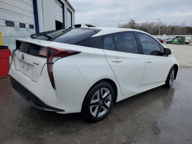 JTDKARFU9J3065644 - 2018 TOYOTA PRIUS WHITE photo 3