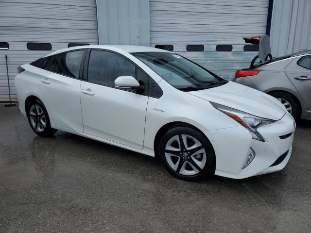 JTDKARFU9J3065644 - 2018 TOYOTA PRIUS WHITE photo 4