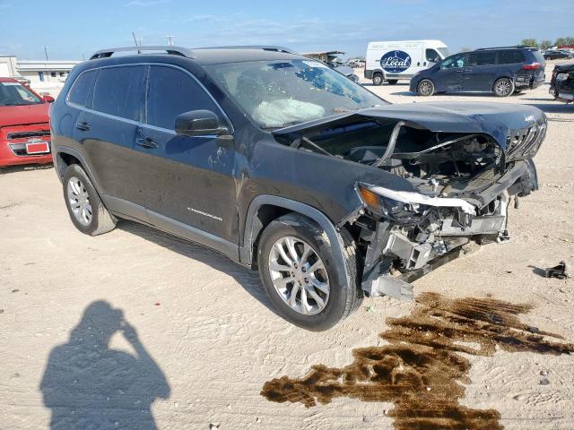 1C4PJLCB8KD284659 - 2019 JEEP CHEROKEE LATITUDE BLACK photo 4