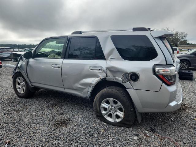 JTEEU5JR0M5229867 - 2021 TOYOTA 4RUNNER SR5 SILVER photo 2