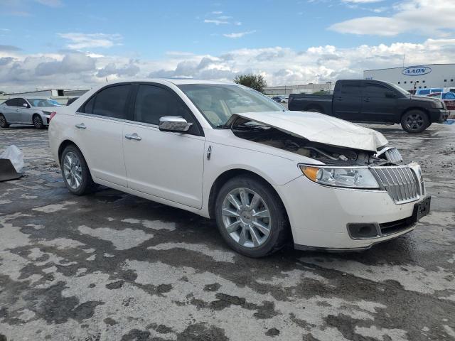 3LNHL2GC5BR766830 - 2011 LINCOLN MKZ WHITE photo 4
