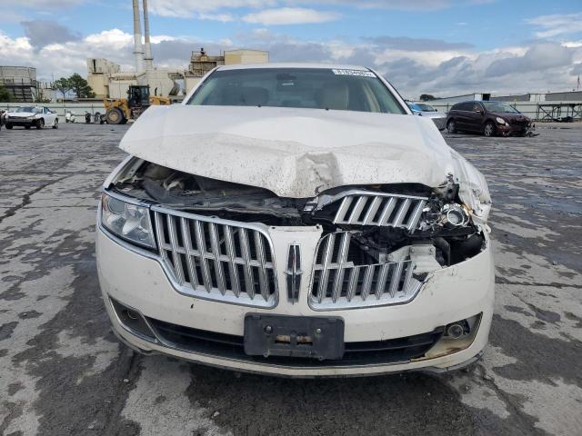 3LNHL2GC5BR766830 - 2011 LINCOLN MKZ WHITE photo 5