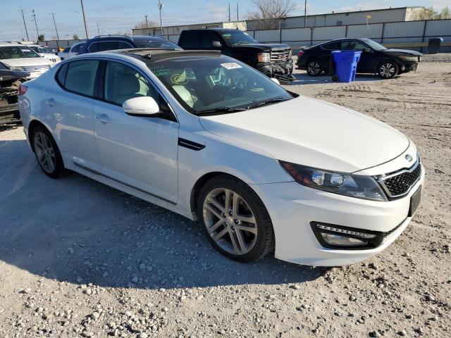 5XXGR4A66DG154084 - 2013 KIA OPTIMA SX WHITE photo 4