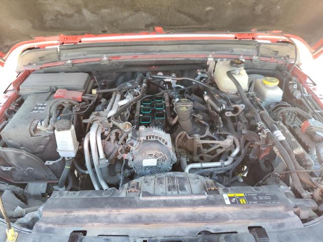 1C4HJXEG3JW310818 - 2018 JEEP WRANGLER U SAHARA წითელი ფოტო 12