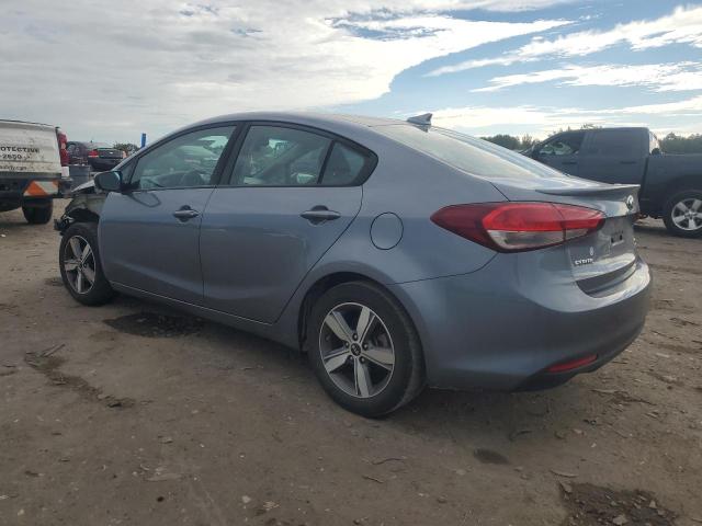 3KPFL4A72JE202142 - 2018 KIA FORTE LX 灰色 照片 2