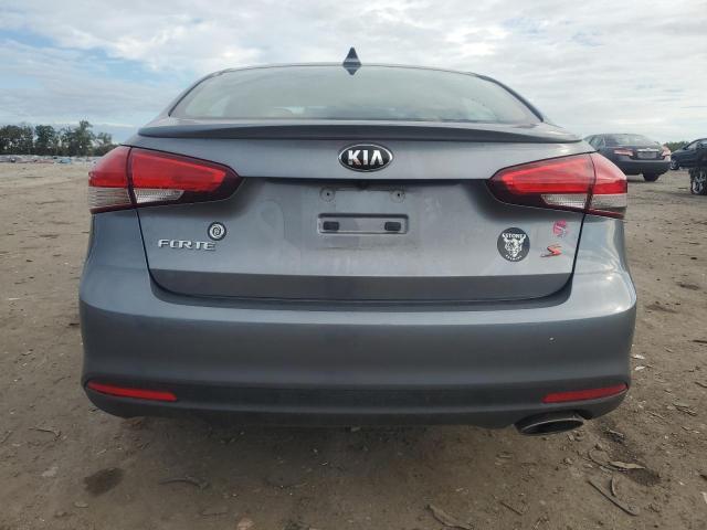 3KPFL4A72JE202142 - 2018 KIA FORTE LX 灰色 照片 6