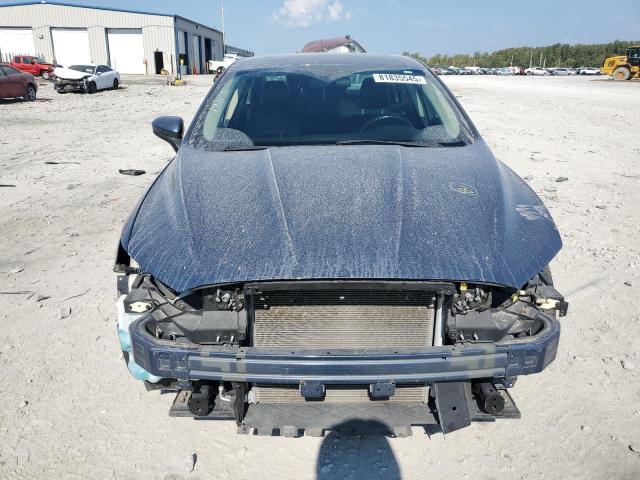 3FA6P0H77JR108291 - 2018 FORD FUSION SE BLUE photo 5