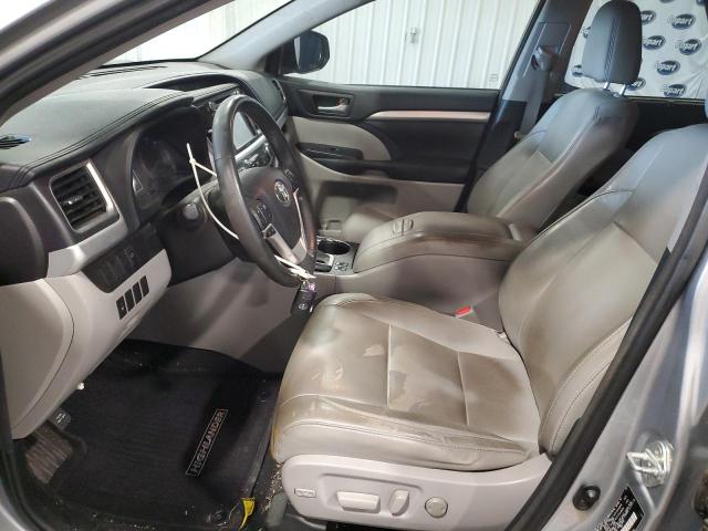 5TDKKRFH3FS112141 - 2015 TOYOTA HIGHLANDER XLE SILVER photo 7