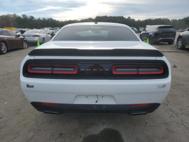 2C3CDZAG7JH305319 - 2018 DODGE CHALLENGER SXT WHITE photo 6