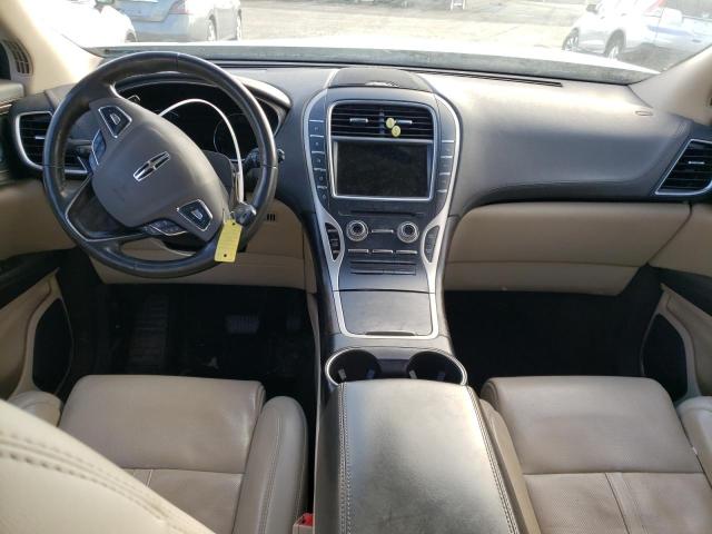 2LMPJ8LP6HBL43411 - 2017 LINCOLN MKX RESERVE فضي صورة 8