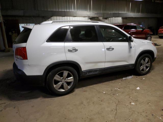 5XYKU4A65DG333477 - 2013 KIA SORENTO EX WHITE photo 3