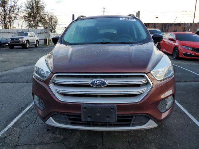 1FMCU9GD0JUB16223 - 2018 FORD ESCAPE SE BURGUNDY photo 5