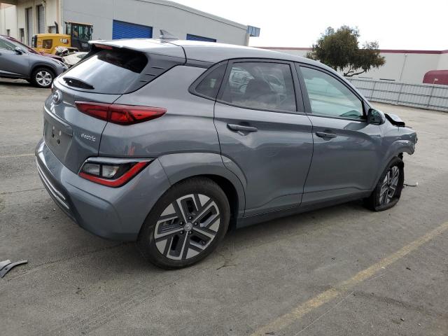 KM8K23AG1PU179180 - 2023 HYUNDAI KONA SE GRAY photo 3